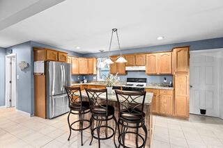 Photo of 973 Point Rd Marion, MA 02738
