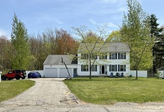 Photo of 13 Minuteman Dr Templeton, MA 01468