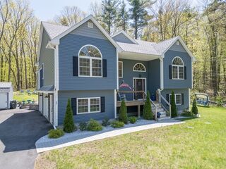 Photo of 45 Secret Lake Rd Phillipston, MA 01331