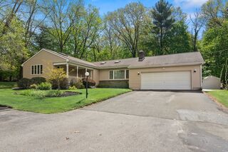 Photo of 9 Birchwood Terrace Groveland, MA 01834