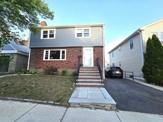Photo of 107 Swan St Everett, MA 02149