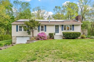 Photo of 7 Squannacook Ter Townsend, MA 01469