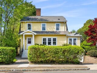 Photo of 11 Hawthorne Ave Arlington Heights, MA 02476