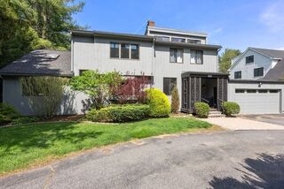 Photo of 72 Brook Rd Weston, MA 02493