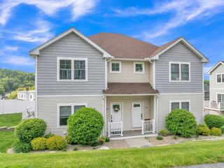 Photo of 58 Oak St Clinton, MA 01510