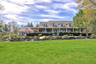 Photo of 10 Stop River Rd Norfolk, MA 02056