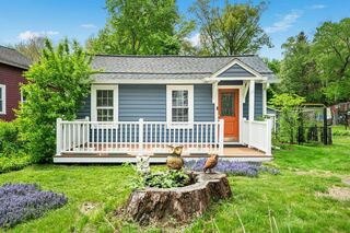 Photo of 10 Middleton St Millbury, MA 01527