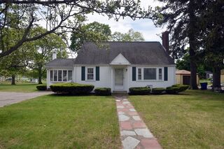 Photo of 260 Reed St Rockland, MA 02370