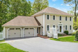 Photo of 19 Steppingstone Dr Holden, MA 01520