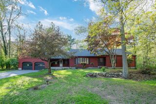 Photo of 24 Pinehurst Dr Boxford, MA 01921