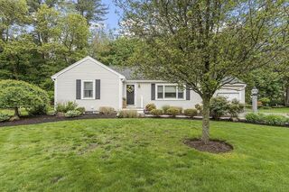 Photo of 11 Williams Road Lynnfield, MA 01940