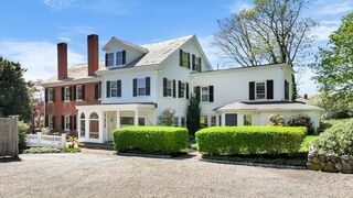 Photo of 18 Union Street Manchester, MA 01944