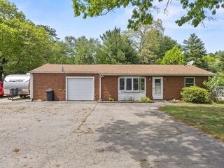 Photo of 29 Anderson Ave Middleborough, MA 02346