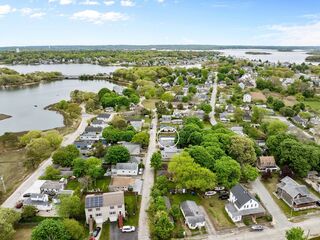 Photo of 34 13th St Wareham, MA 02532