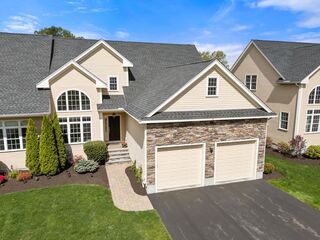 Photo of 11 Fairway View Dr Sutton, MA 01590