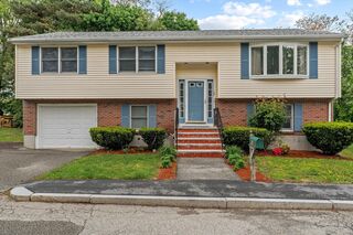 Photo of 12 Centennial Cir Malden, MA 02148