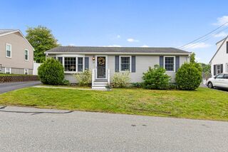 Photo of 20 Maxine St New Bedford, MA 02745