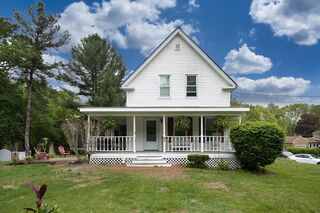 Photo of 735 Hildreth St Dracut, MA 01826