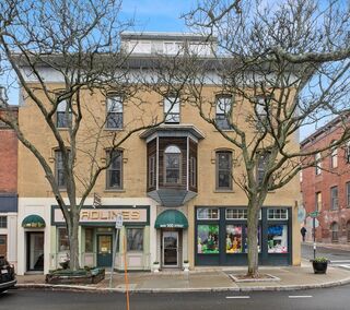 Photo of 100-102 Main St Gloucester, MA 01930