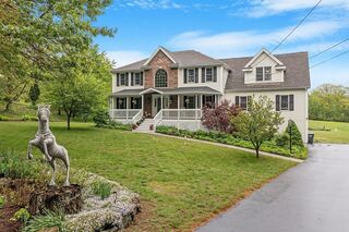 Photo of 6 Wood St Upton, MA 01568