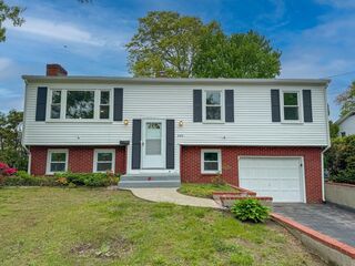 Photo of 949 Hillcrest Rd New Bedford, MA 02745