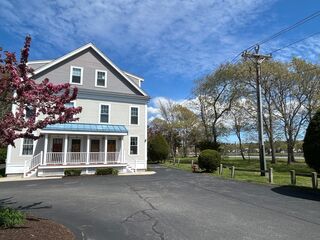 Photo of 1 Honora Ln Buzzards Bay, MA 02532