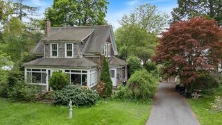 Photo of 42 Maple Street Hamilton, MA 01982