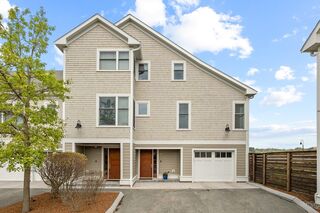 Photo of 266 Merrimac Street Newburyport, MA 01950