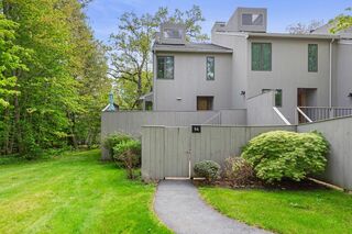 Photo of 94 Mill Pond North Andover, MA 01845