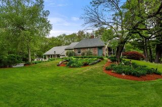 Photo of 64 E Main St Middleborough, MA 02346