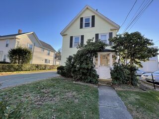 Photo of 334 River St West Newton, MA 02465