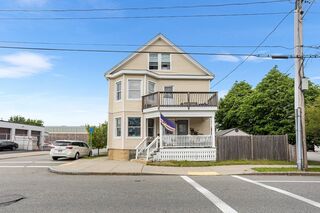 Photo of 369-371 Mill St New Bedford, MA 02740