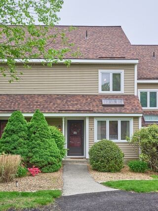 Photo of 66 Pleasant St Oxford, MA 01537