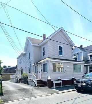 Photo of 16 Willoughby St Lawrence, MA 01841