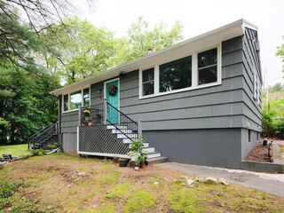 Photo of 14 Riverside Dr North Reading, MA 01864