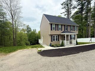 Photo of 244 Holland Rd Sturbridge, MA 01518