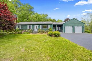 Photo of 120 Bay Path Rd East Brookfield, MA 01515