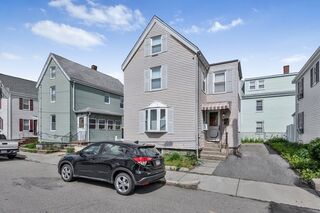 Photo of 11 Murphy Ct Newton, MA 02458