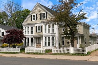 Photo of 87 Friend St Amesbury, MA 01913