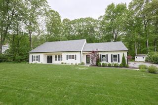 Photo of 39 Chestnut Street Hopkinton, MA 01748