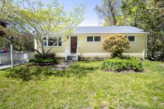 Photo of real estate for sale located at 11 Parker St Mattapoisett, MA 02739
