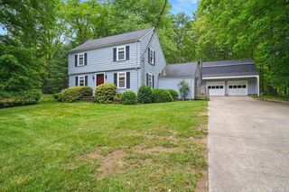 Photo of real estate for sale located at 18 Carr Road Duxbury, MA 02332