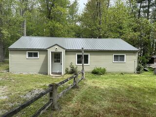 Photo of 320 Queen Lake Road Phillipston, MA 01331
