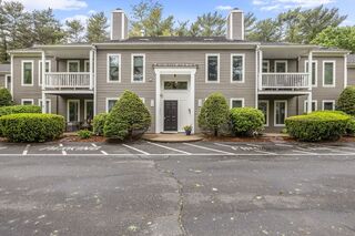 Photo of real estate for sale located at 44 Bay Farm Rd. Duxbury, MA 02332