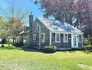 Photo of real estate for sale located at 4 Randall Rd Mattapoisett, MA 02739