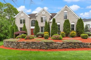 Photo of 2 Appaloosa Dr North Grafton, MA 01536