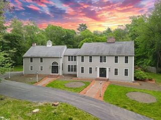 Photo of 14 Alderbrook Dr Topsfield, MA 01983