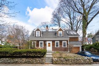 Photo of 9 Albion Pl Newton Center, MA 02459