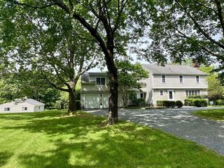 Photo of 10 Ward Lane Sherborn, MA 01770