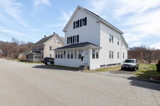 Photo of 4 A-C Elm Ct Millbury, MA 01527